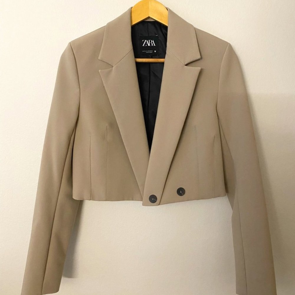 NWOT Zara Taupe Cropped Blazer